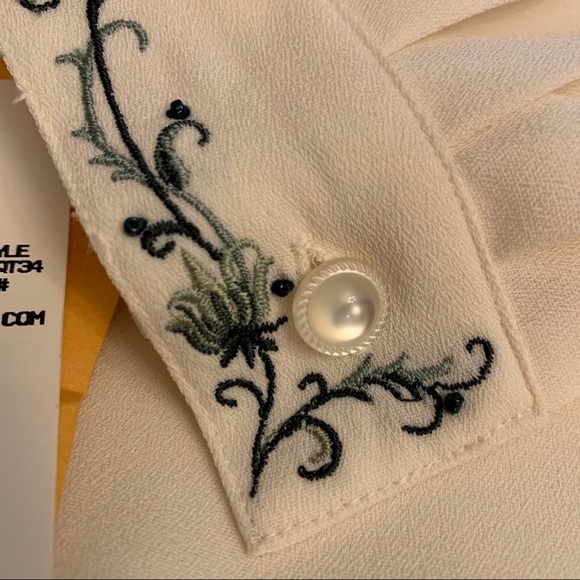 NWT Napa Studio Blouse w/Embroidery & Beads - Picture 7 of 10
